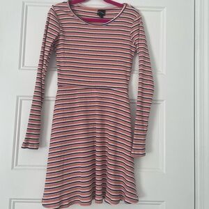 Girls 7/8 long sleeve dress